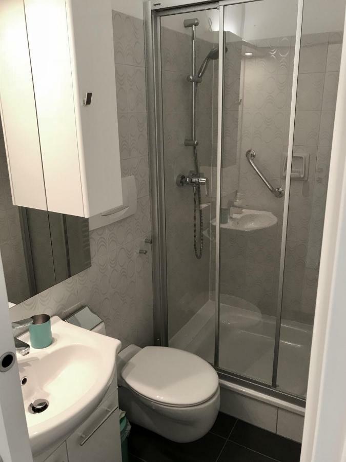 Ferienwohnung Villa Seeblick โบเดนสดอร์ฟ ภายนอก รูปภาพ